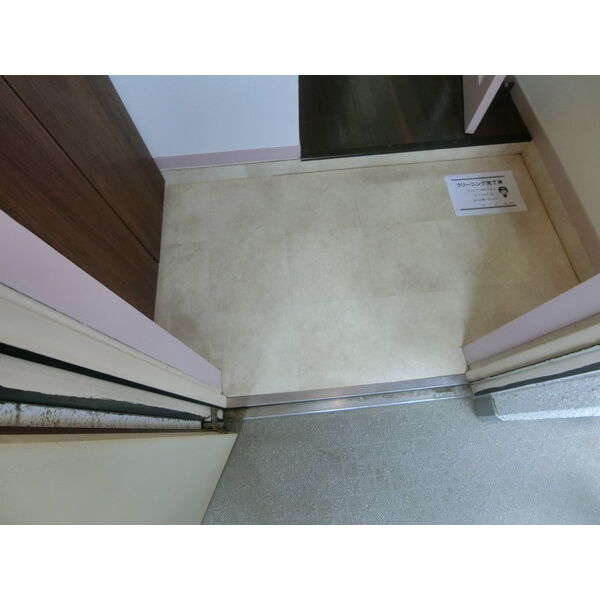 ユーコート田無 玄関