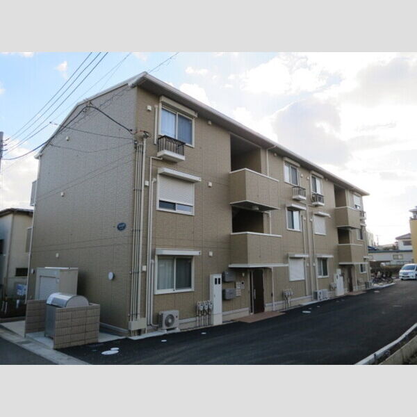 ルシェリア102号室 外観