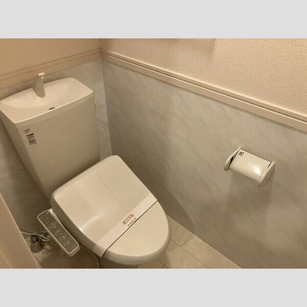 プランタン203号室 温水洗浄暖房便座