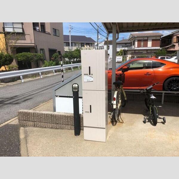 アール ユウナシオ 宅配ボックス