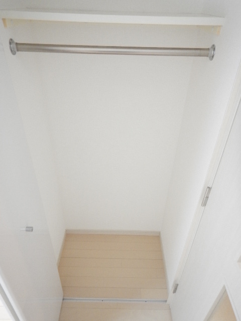 ガラ・ステーション岩本町North 収納