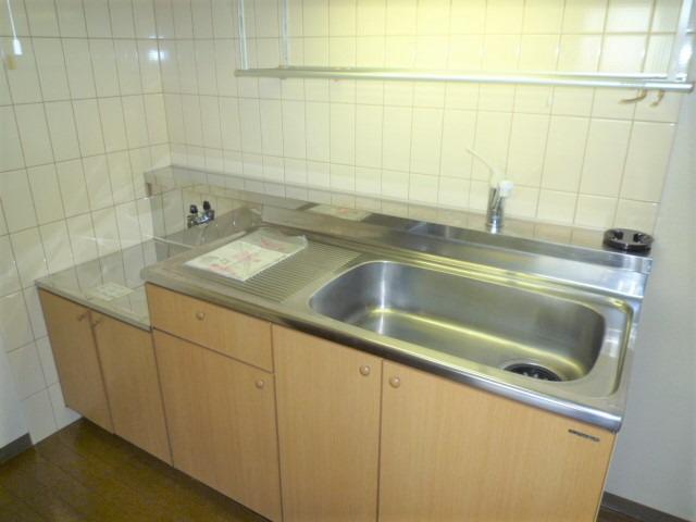 メゾンドコート八丁堀8階 キッチン