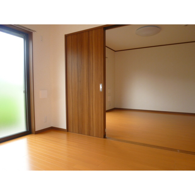 Ｒｉｖｅｒ　ｗｏｏｄ　Ｈｉｓａ リビング