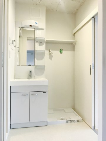 アールリエット武蔵境　１号棟103号室 洗面