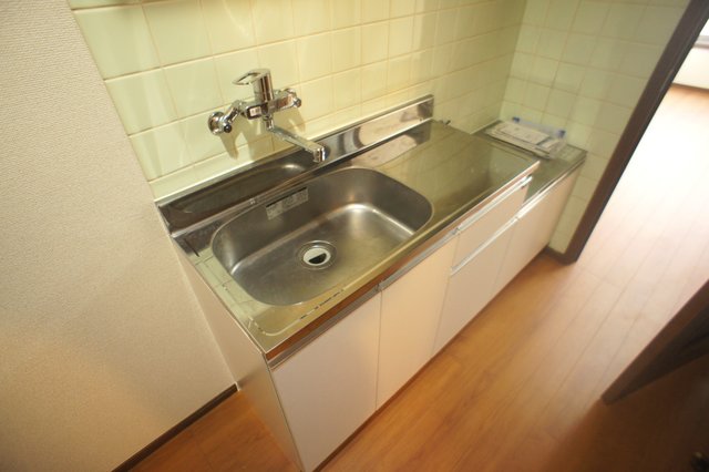 ハイムエヌティー0108号室 キッチン