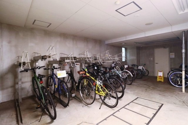 アクロス目黒11階 駐輪場