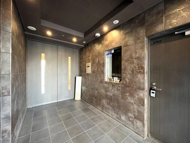 ルーブル両国8階 エントランス