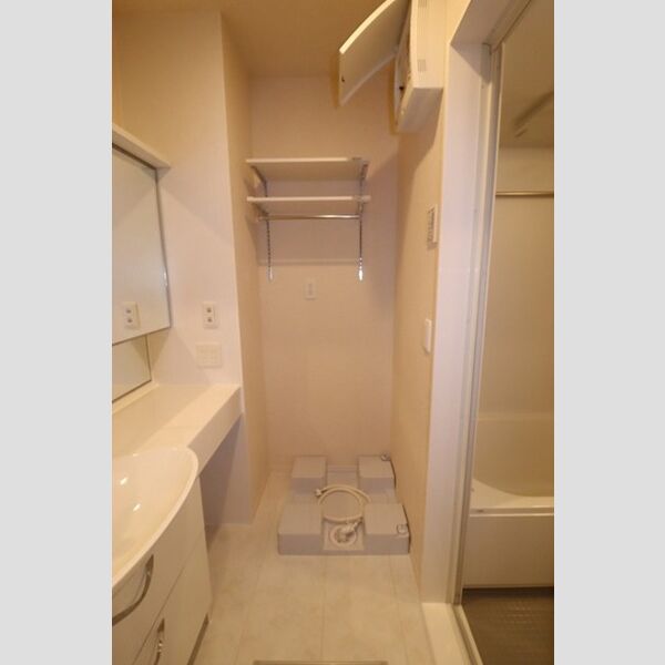 コンフォート　リリィ101号室 室内洗濯機置き場