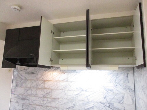 ライオンズマンション大泉学園第３ キッチン吊戸棚　※前回募集時撮影2023年3月