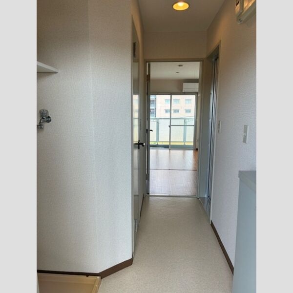 ハイムカメリア312号室 玄関