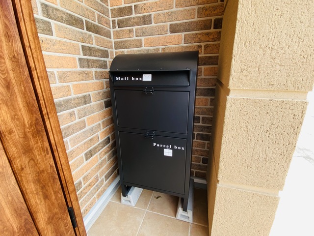 カステリーナEAST号室 エントランス