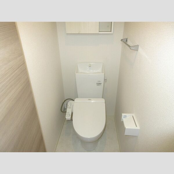 フレシール光が丘102号室 トイレ温水洗浄便座