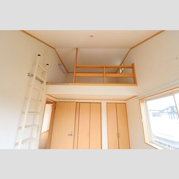 レディアンス熊谷201号室 北側洋室ロフト付き