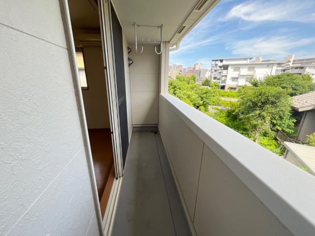 ション　ドゥ　ソレイユ201号室 ベランダ