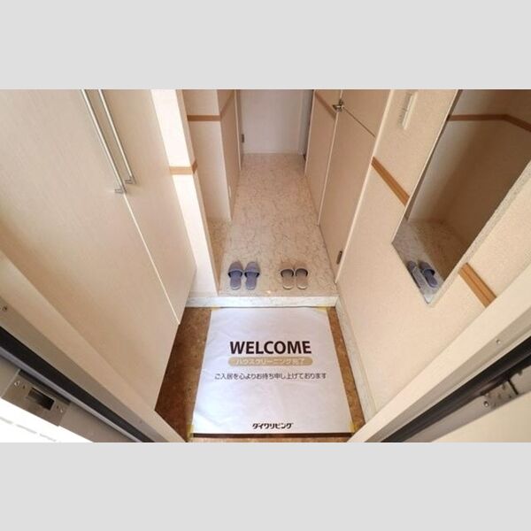 グランシャリオ　B 玄関