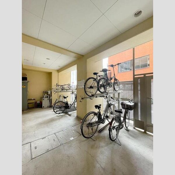 フィルモア ワン 駐輪場