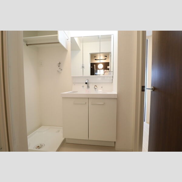 KT 5th302号室 洗髪洗面化粧台