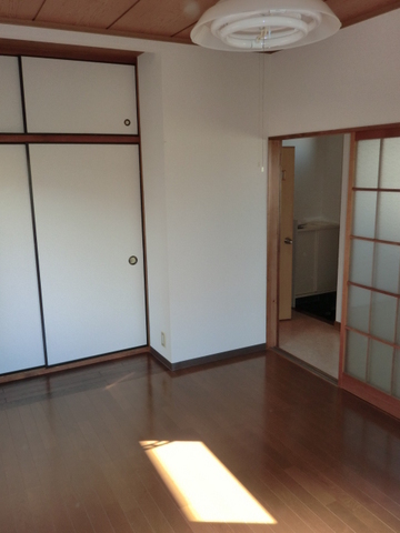 深沢ハイツ 居室2