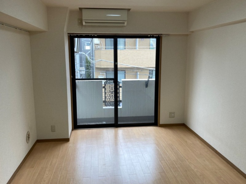 ロイヤルアメニティー東池袋 リビング