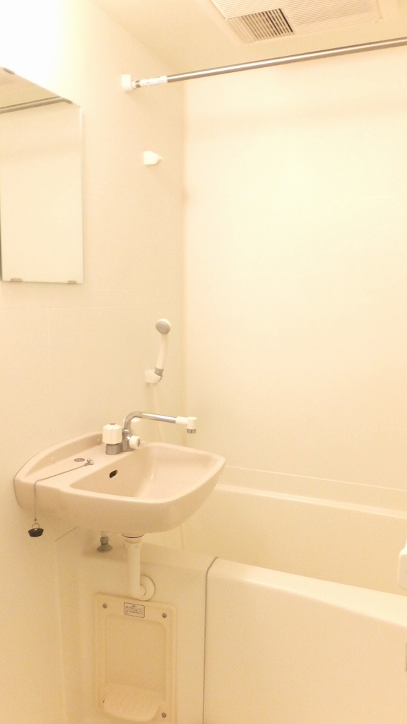 レオパレスサンセリテ上之 お風呂