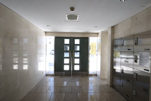 菱和パレス府中駅前2階 エントランス