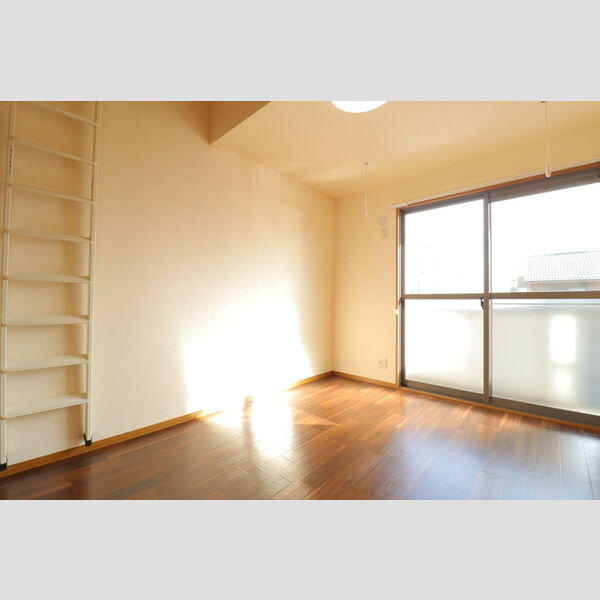 パストラル　Ⅰ/Ⅱ 洋室