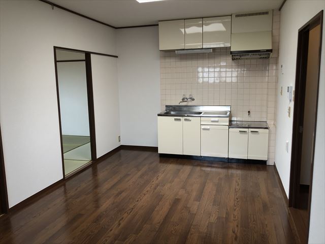 ホワイトヴィラ杉 リビング