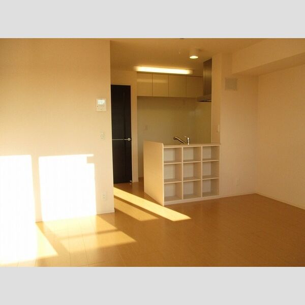 エイトフレア稲荷台 リビング