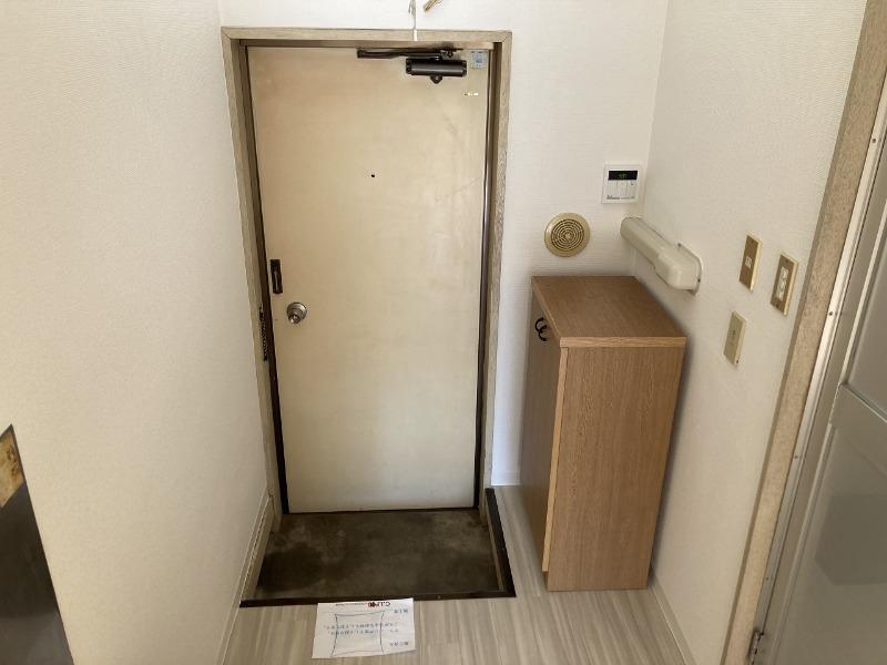 セザールマンション緑山　 玄関