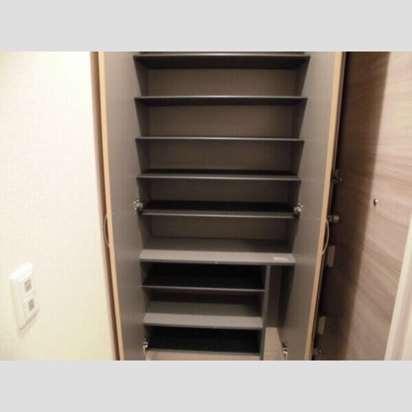 スターリィ・コート大倉山 シューズボックス