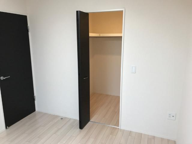 ルミナス ウォークインクローゼット