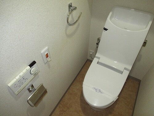 クオス横浜日限山 トイレ　※前回募集時2025年3月の写真