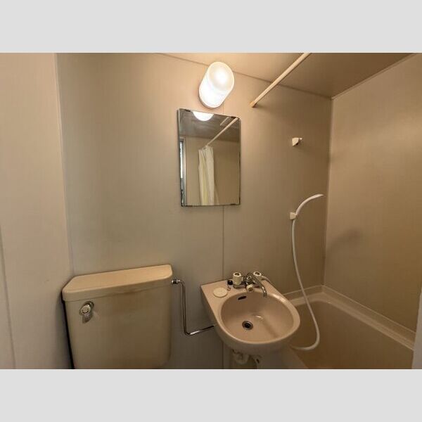 丘ノ上ハイム105号室 独立洗面台