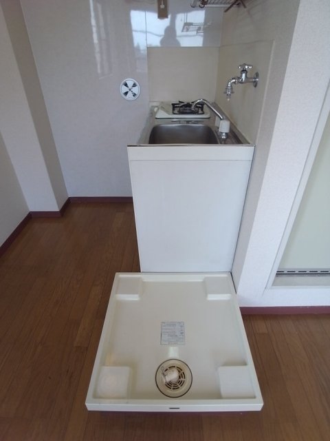 Ｒｅｓｉｄｅｎｃｅ　Ｅｘｃｅｅｄ 室内洗濯機置場