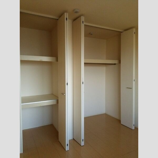 テラスガーデン103号室 収納