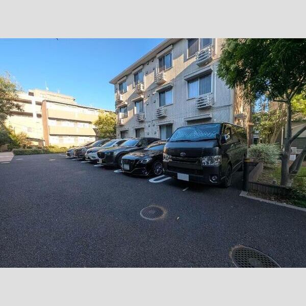 アルページュ大森　B棟 駐車場