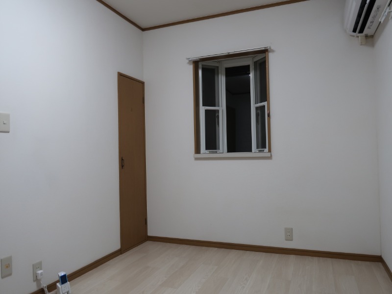 ファミール仲村C リビング