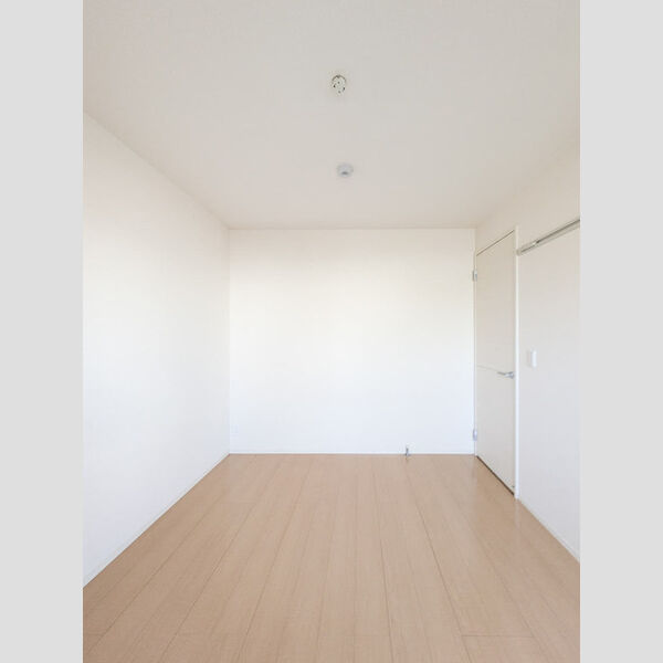 クローカスNIIZA　A102号室 洋室