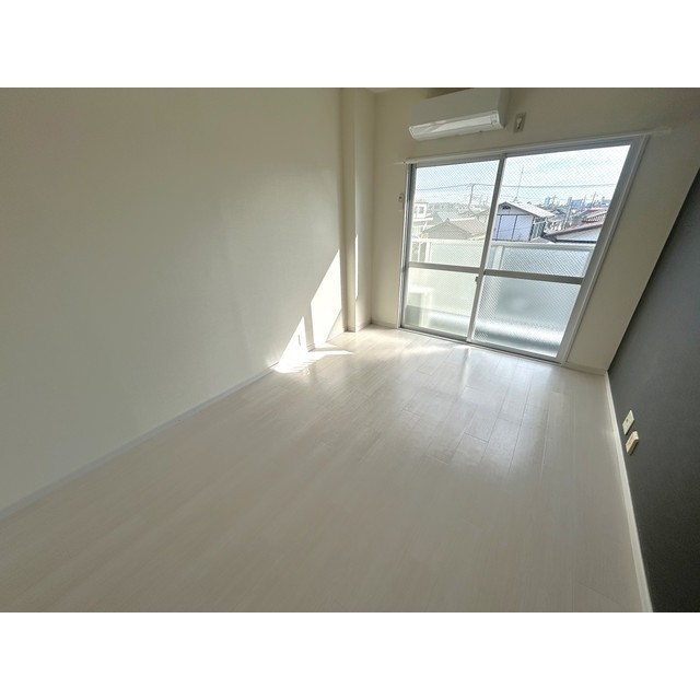 パル京南No.17 リビング