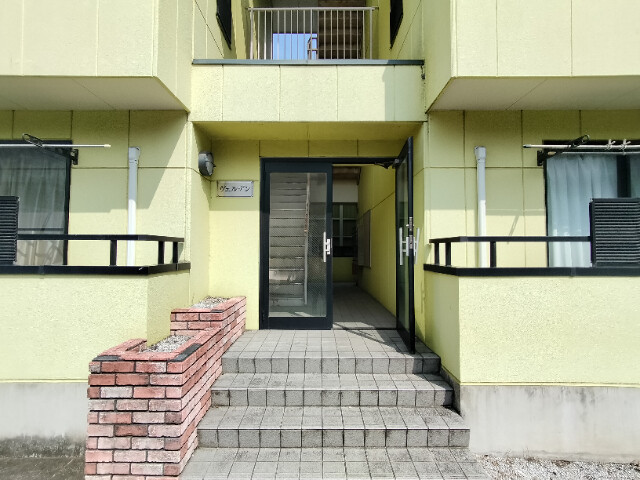 ヴェルデン3階 エントランス