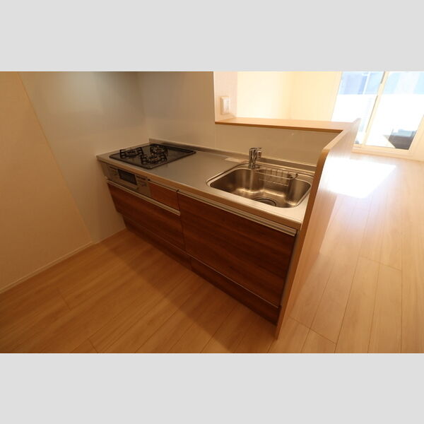 メゾンヴィクトワール梶ヶ谷206号室 対面キッチン