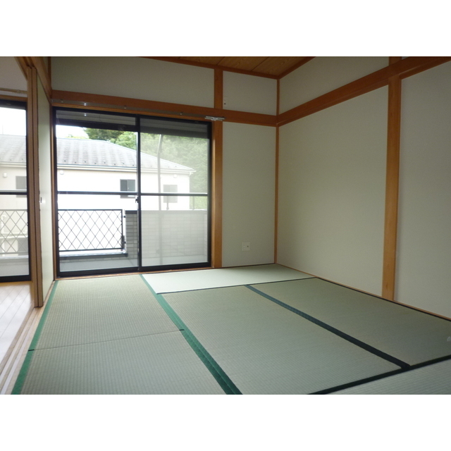 弥生台キャッスル 内観