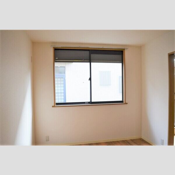 メルツ101号室 洋室(別角度)