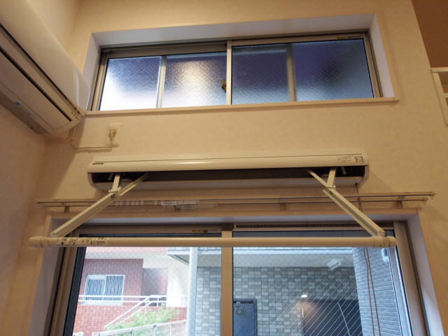 アストン大成 室内物干し