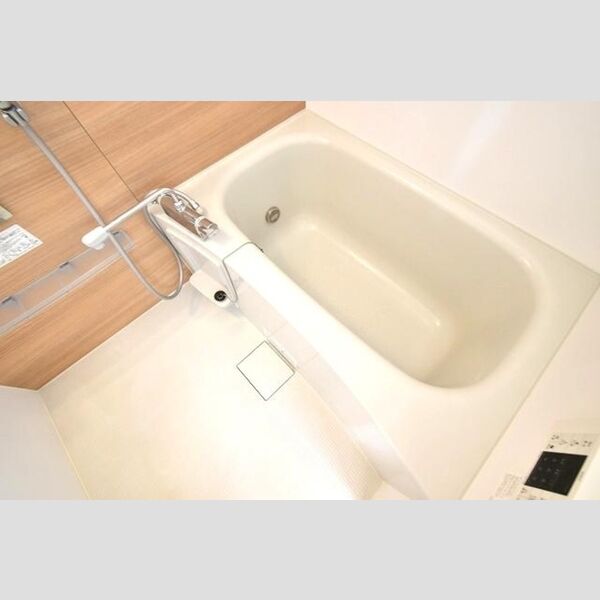 フルールベルテ二番館 追い焚き+浴室換気乾燥機付き