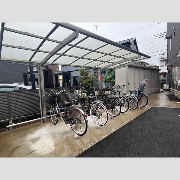 ルーナ 駐輪スペース