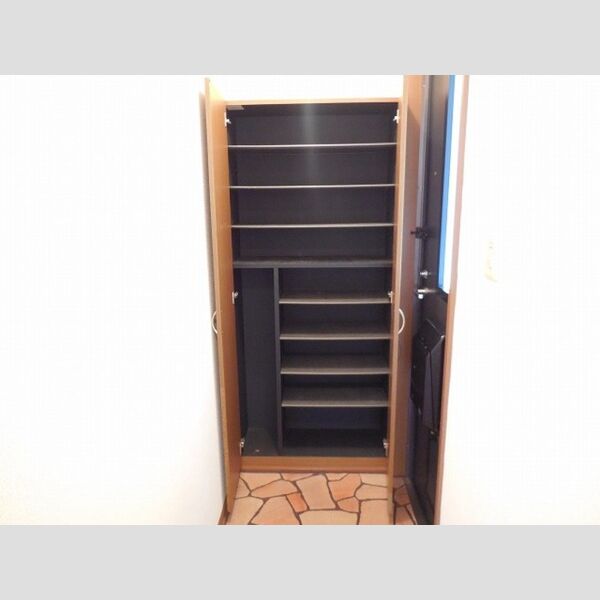 ヴィラ・メルベーユ　Ⅱ シューズボックス