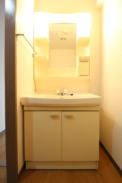 ヴィブレ梶ヶ谷2階 洗面