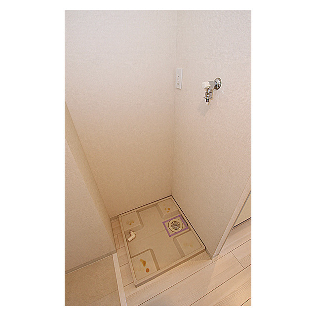 ルクレ中落合0901号室 同建物別部屋の参考画像