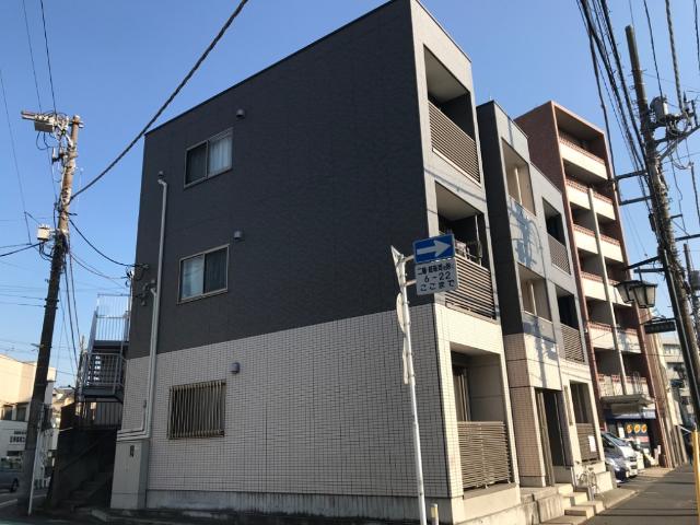 キャトルセゾン白楽101号室 外観写真（昼）